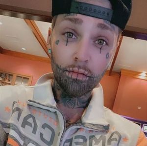 Meet your Posher, Hecari